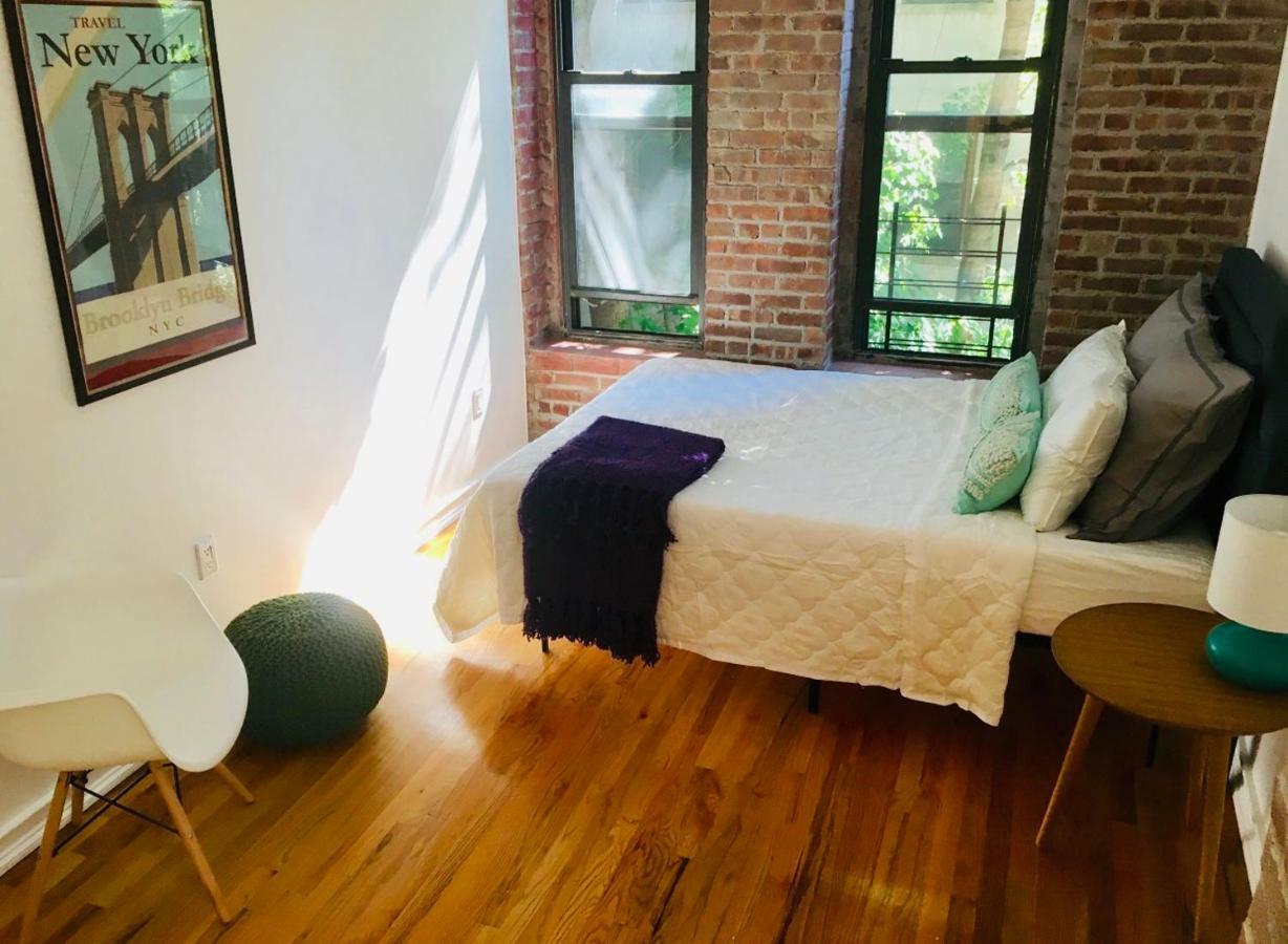 Apartment Two Bedroom Harlem *