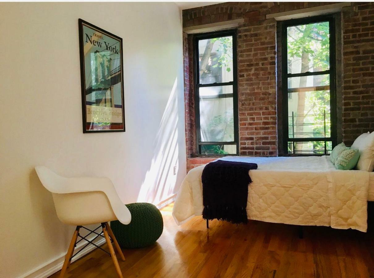 Apartment Two Bedroom Harlem *
